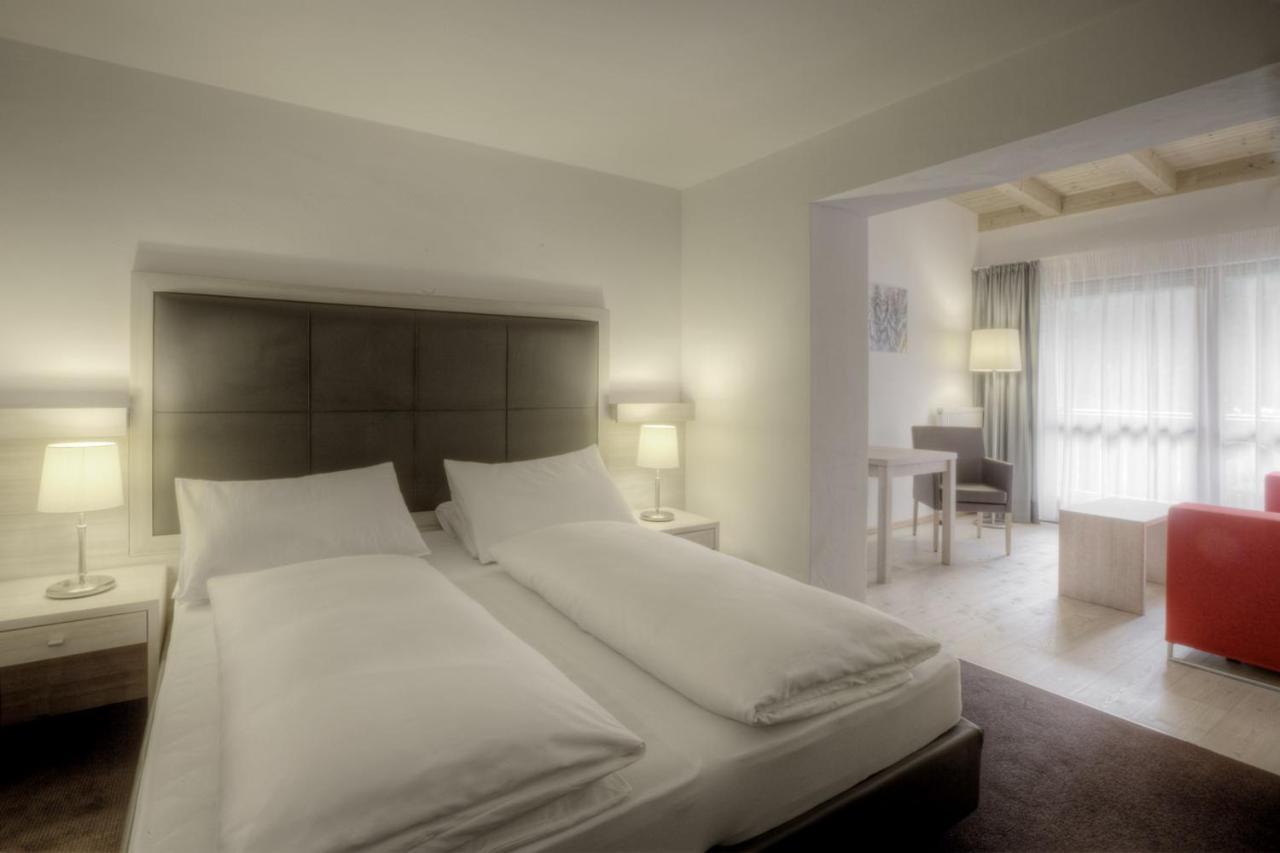 Hotel La Tambra Corvara Zewnętrze zdjęcie