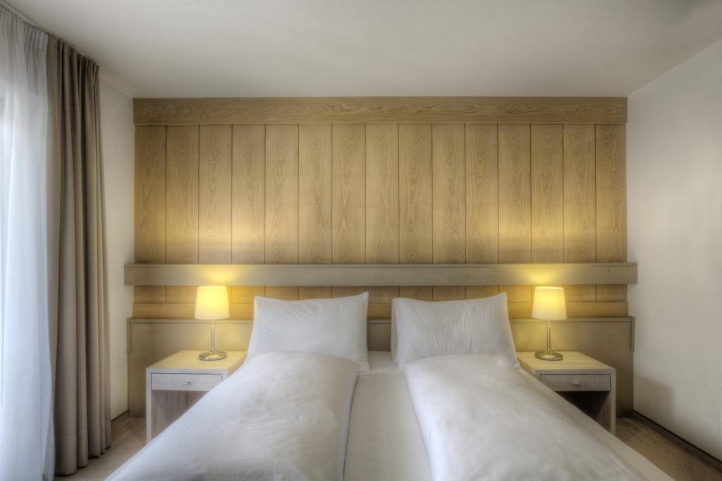 Hotel La Tambra Corvara Zewnętrze zdjęcie